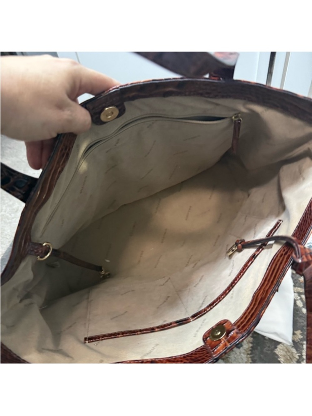 Brahmin Pecan Croc-Embossed Leather Tote with Wallet & Wristlet NWOT - Picture 7 of 7